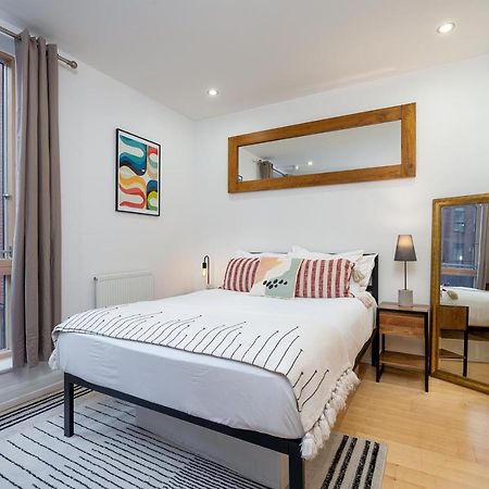 D8 - Canal View Apartment ลอนดอน ภายนอก รูปภาพ