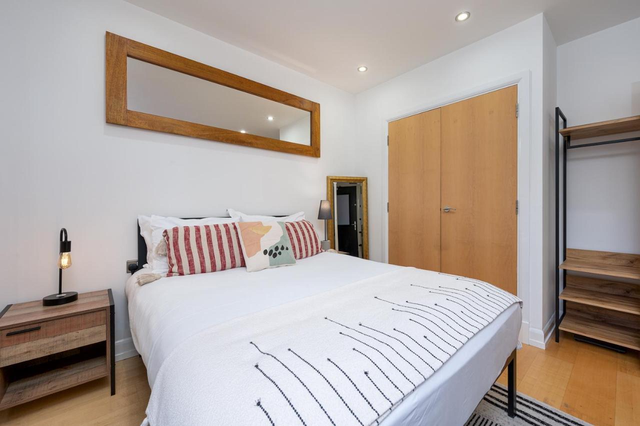 D8 - Canal View Apartment ลอนดอน ภายนอก รูปภาพ